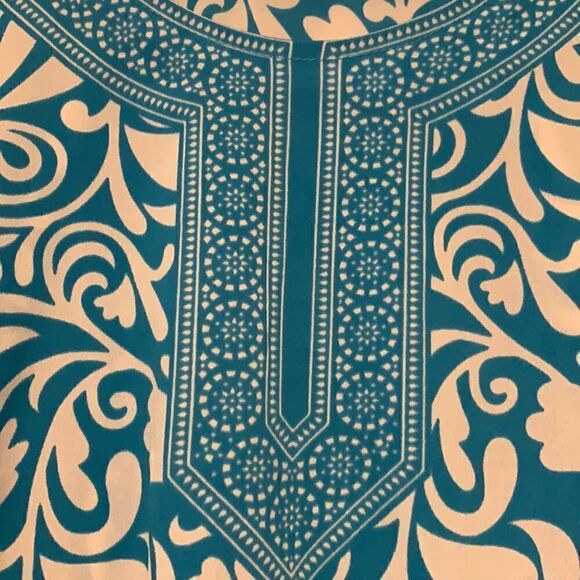 Amanda Blue blue and white tunic. Size S. Length 26”EUC - Picture 4 of 6